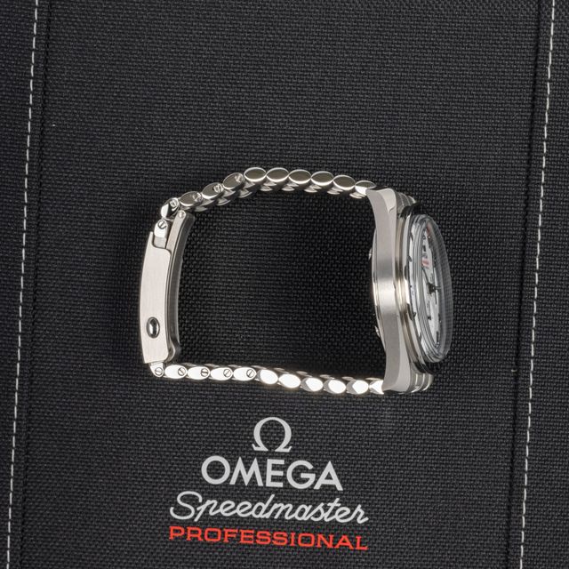 Omega Speedmaster Moonwatch Professional 310.30.42.50.04.001 Image 4
